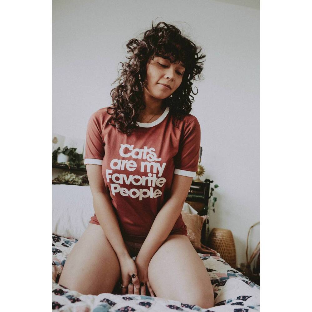 NEW THE BEE & THE FOX cats are my favorite people ringer graphic t shirt in plum
